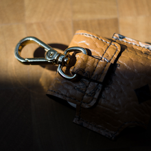 Carregar imagem no visualizador da galeria, Airpods Case Designer