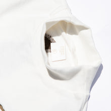 Carregar imagem no visualizador da galeria, Designer Skin Crewneck