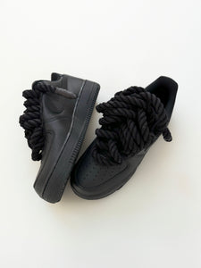 Air Force 1 low preto FAT LACES