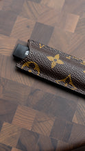 Carregar imagem no visualizador da galeria, Case de Vape Designer
